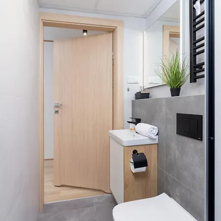 Modern Srodmiescie By Renters Kraków