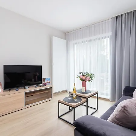 Modern Srodmiescie By Renters *