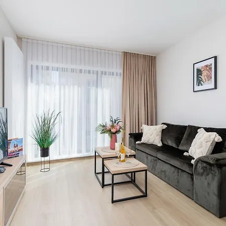 Modern śródmiescie By Renters Apartamento