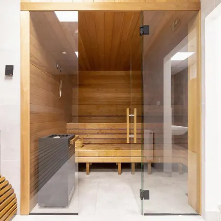 Modern Srodmiescie By Renters *