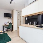 Modern śródmiescie By Renters *